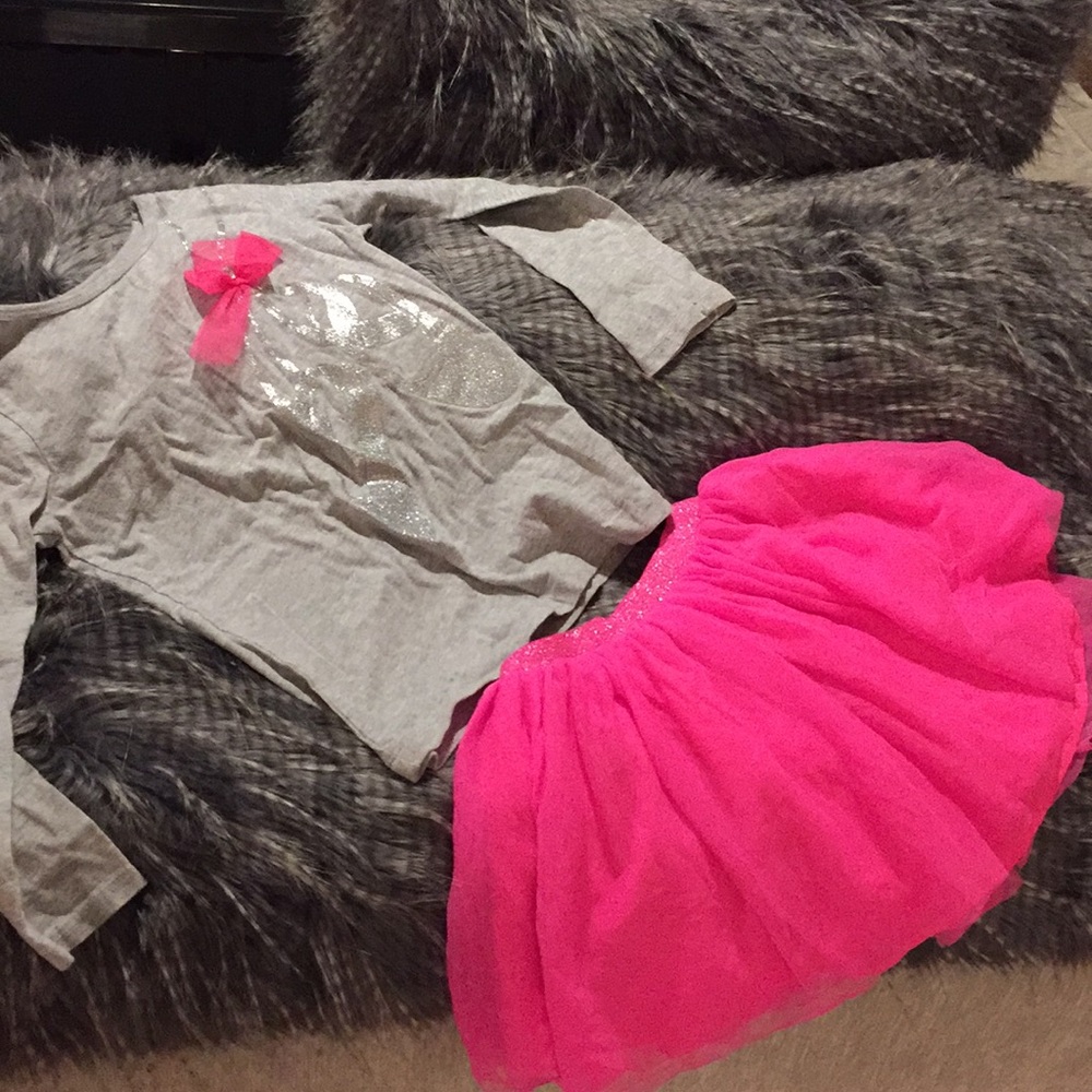 Matching set. Girls size 5. Long sleeve and skirt